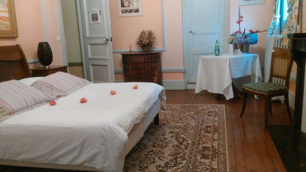 Chateau Des Saveurs Saint-Sauveur-dʼÉmalleville 外观 照片