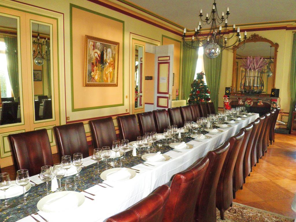 Chateau Des Saveurs Saint-Sauveur-dʼÉmalleville 外观 照片