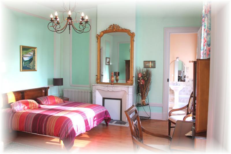 Chateau Des Saveurs Saint-Sauveur-dʼÉmalleville 客房 照片