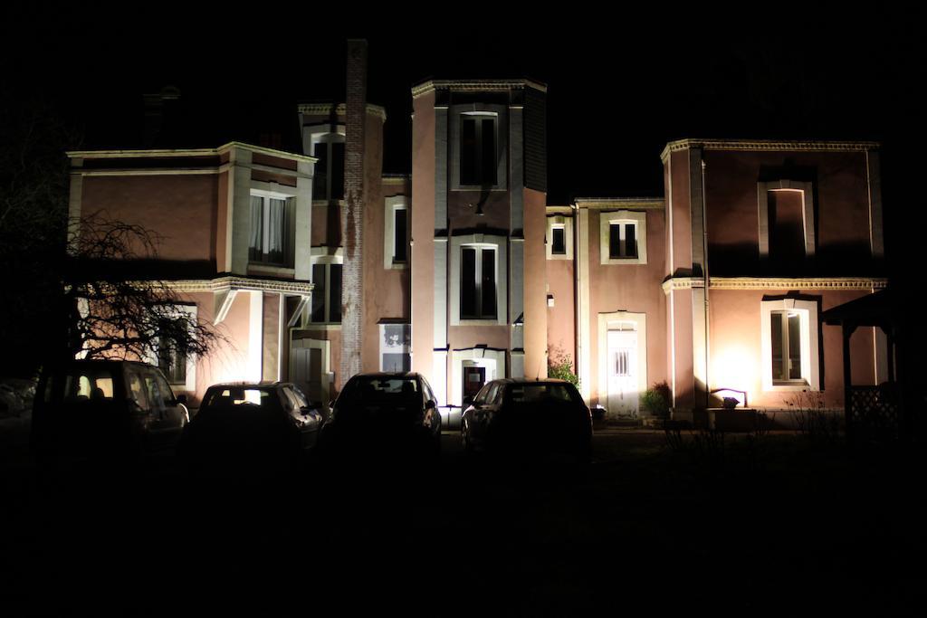 Chateau Des Saveurs Saint-Sauveur-dʼÉmalleville 外观 照片