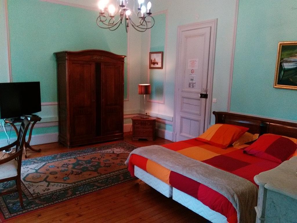Chateau Des Saveurs Saint-Sauveur-dʼÉmalleville 外观 照片